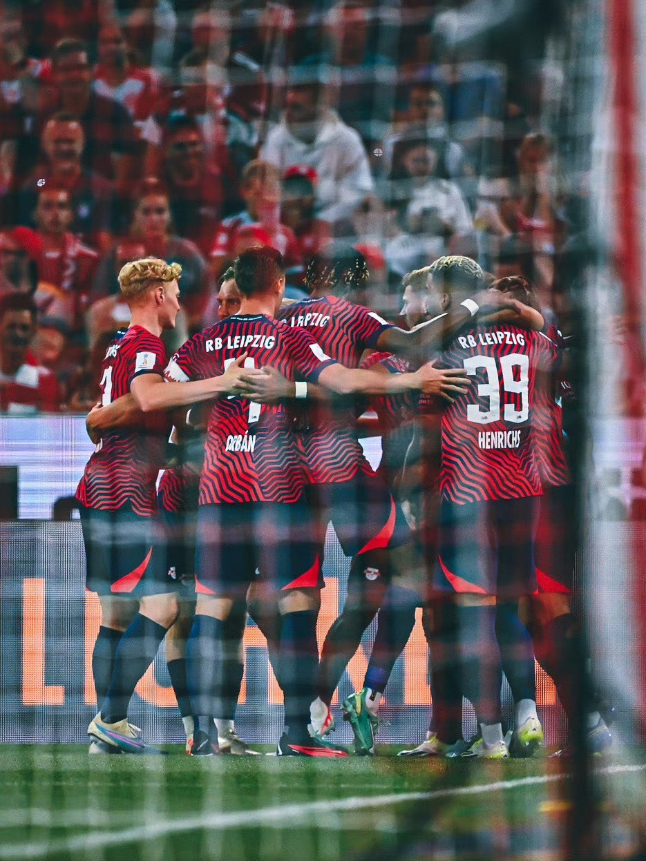 德国杯赛后走向成谜；波特兰开拓者止住颓势；质疑声仍在；更衣室氛围转暖的简单介绍