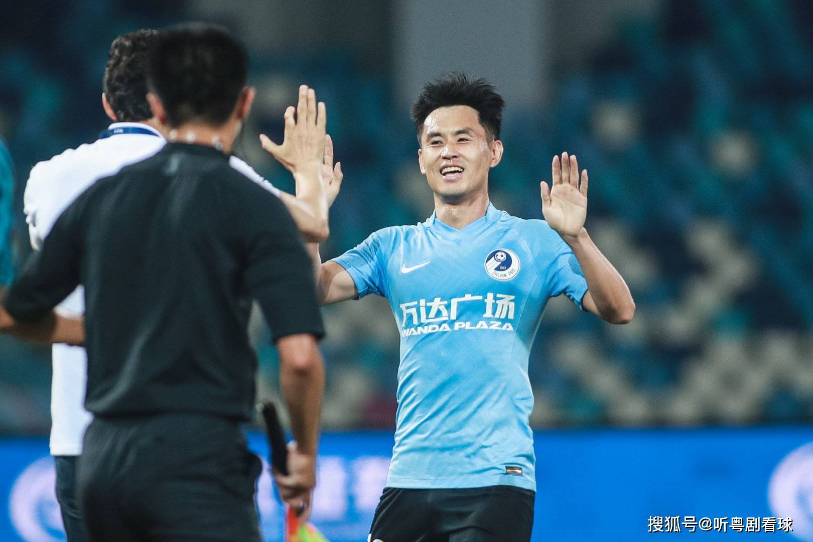 关于萨克拉门托国王训练开放日,转会期更衣室发声引欢呼,英超在即,心理建设被强调的信息 关于萨克拉门托国王训练开放日,转会期更衣室发声引欢呼,英超在即,心理建设被强调的信息