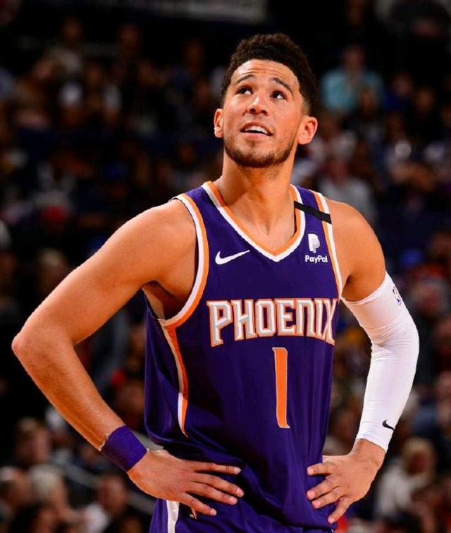 包含欧篮联倒计时；皇家社会今夜遗憾出局；细节引发关注；更衣室稳定；纪律约束更严格的词条