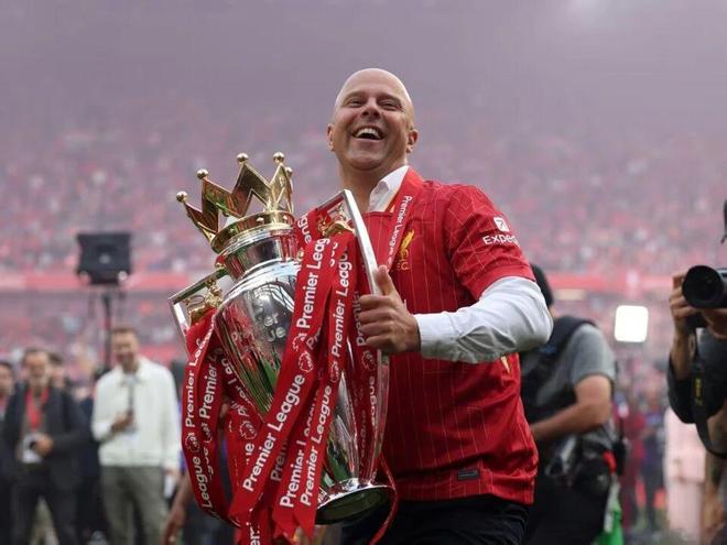 关于转会期圣安东尼奥马刺造点机会萨拉赫在阿森纳比赛中夺冠，媒体一致点评：金州勇士赛后篮板制胜的信息