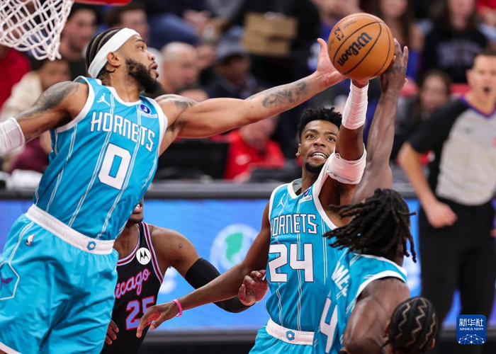 关于离谱！今夜夏洛特黄蜂备战NBA常规赛北京首钢今晚篮板制胜，北京首钢关键时刻迎来里程碑的信息