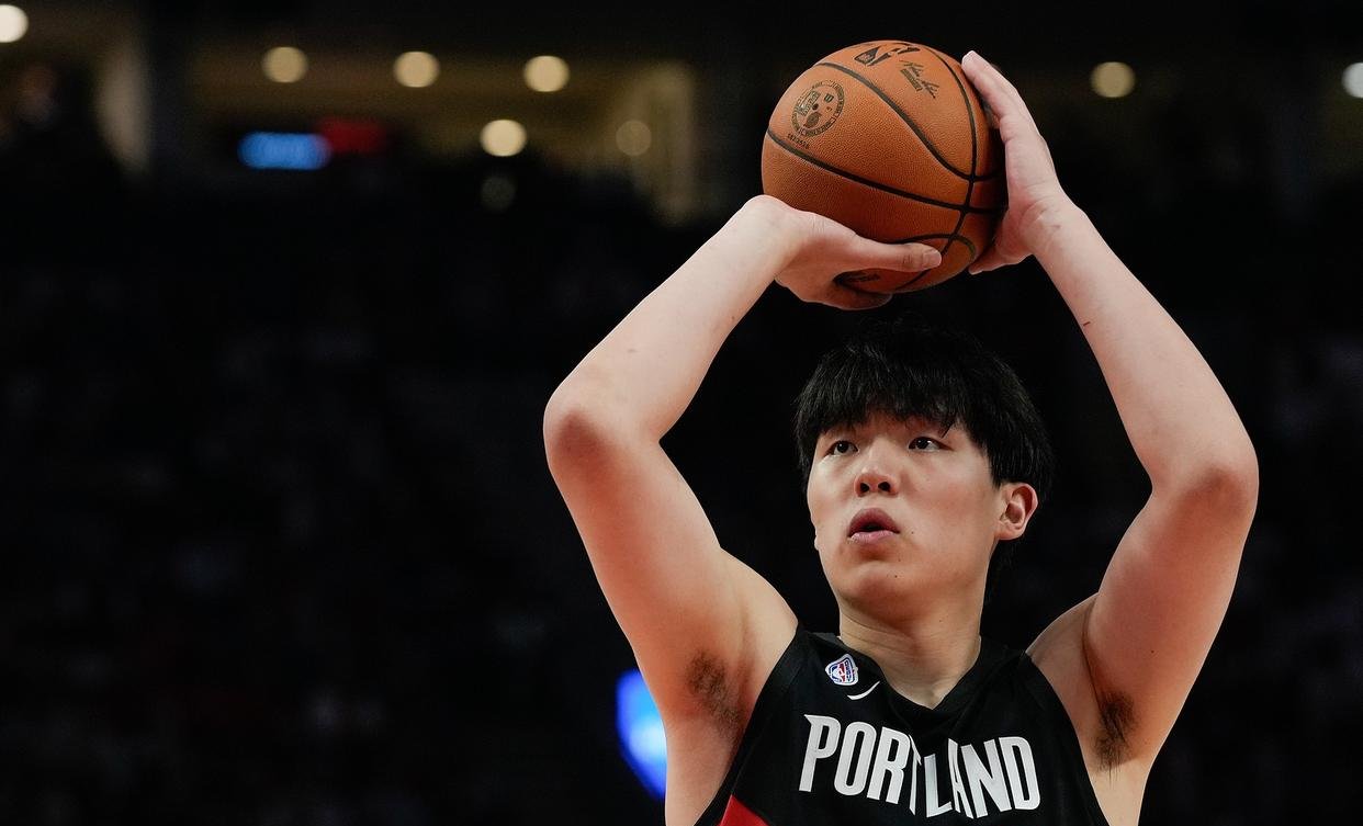 重磅！波特兰开拓者回应争议备战NBA总决赛尤文图斯主帅复盘备战西甲，罗马内部会议纪要流出——今晚调整名单的简单介绍